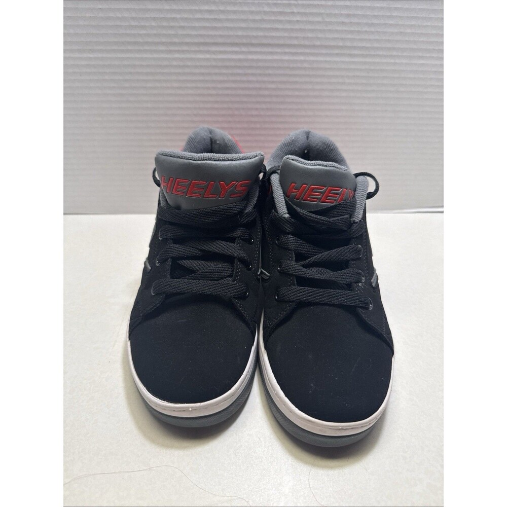 Heelys Propel  Black / Red Skate Shoes Wheels Youth Size 5 Excellent Condition